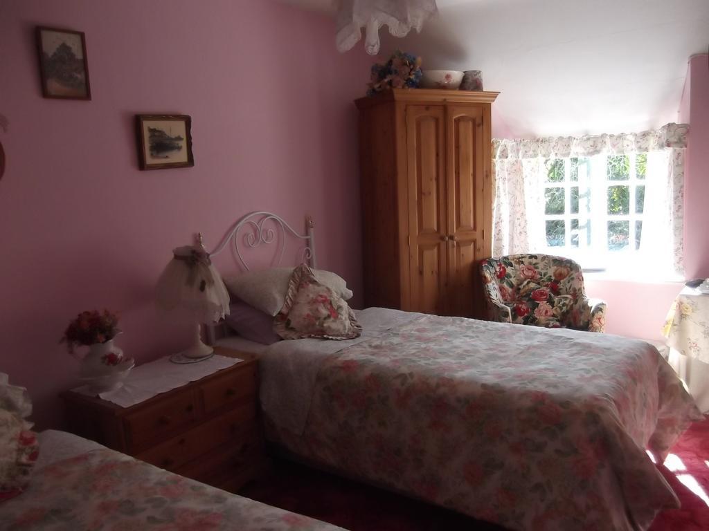 East Farm House B&B Abbotsbury Room photo